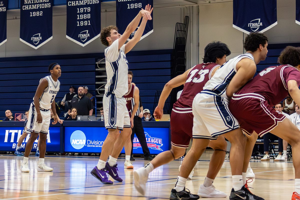 The Ithaca College men's basketball clinched a playoff spot Feb. 20 despite a 91-83 loss to Skidmore College. The team clinched the No. 5 seed in the Liberty League playoff tournament after its 76-73 victory over Vassar College on Feb. 21.