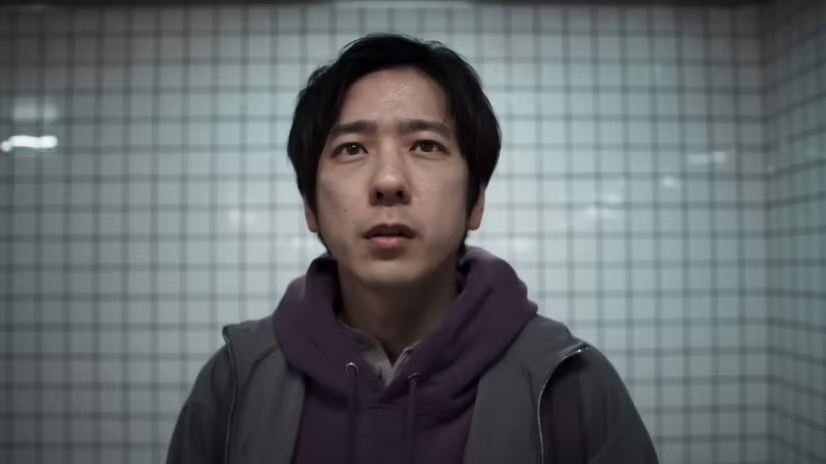 Kazunari Ninomiya plays The Lost Man, who finds himself inexplicably trapped in a seemingly never-ending looping corridor while he attempts to leave an unknown subway in Japan.